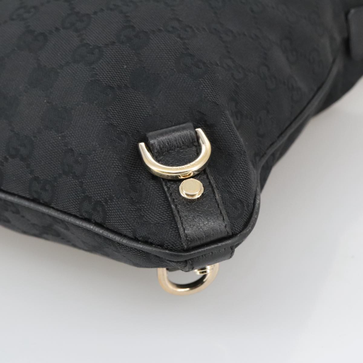 GUCCI GG Canvas Shoulder Bag Black Gold 131326 Auth 103341