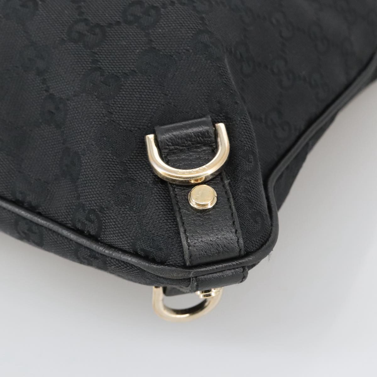 GUCCI GG Canvas Shoulder Bag Black Gold 131326 Auth 103341