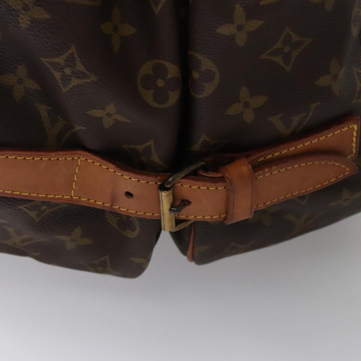 LOUIS VUITTON Monogram Saumur 43 Shoulder Bag M42252 LV Auth 103351