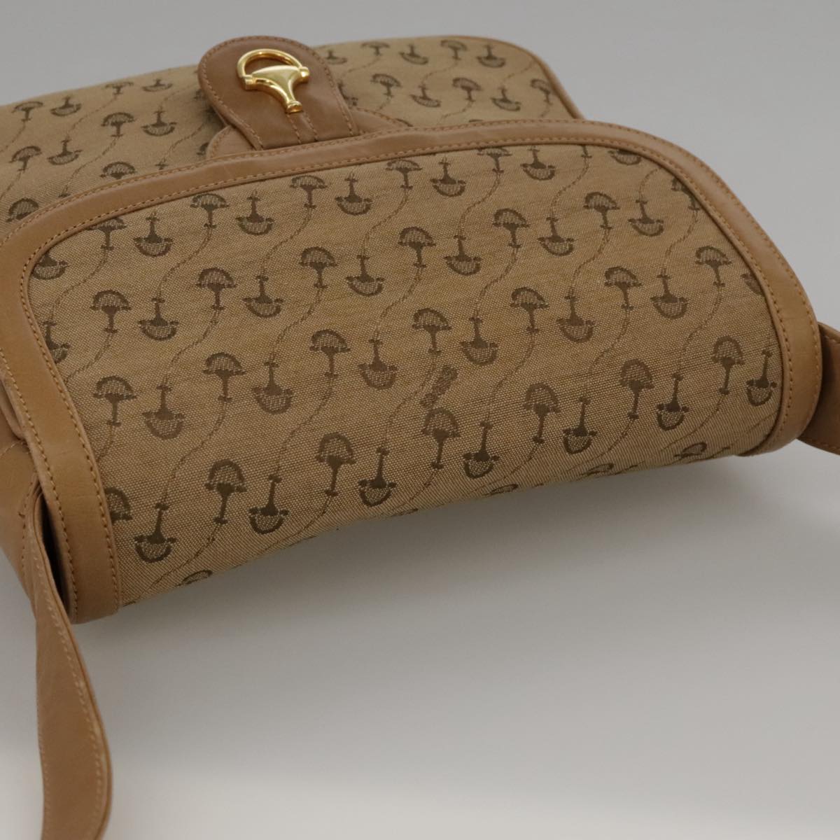 GUCCI Shoulder Bag Canvas Beige Gold Auth 103497