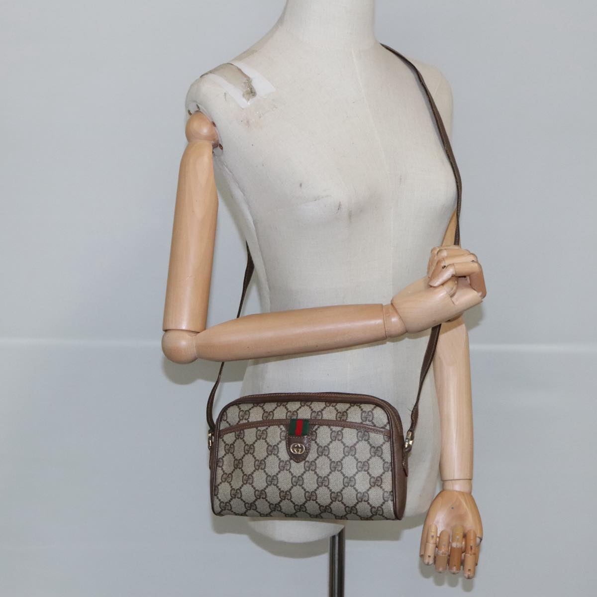 GUCCI GG Supreme Web Sherry Line Shoulder Bag PVC Beige 156 02 089 Auth 103550