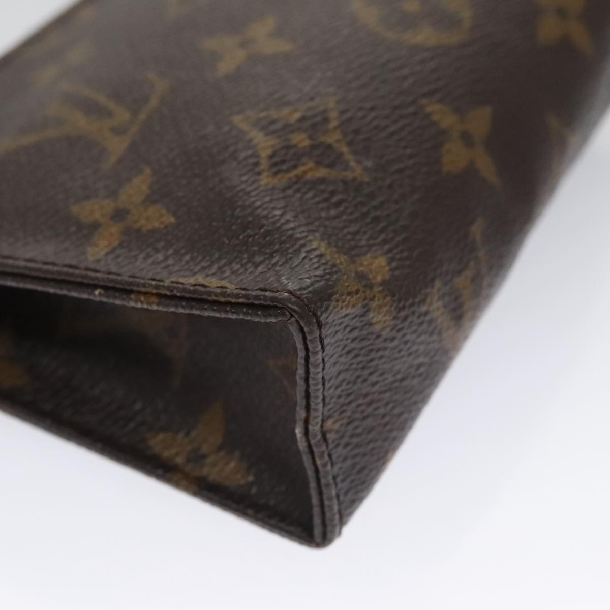 LOUIS VUITTON Monogram Poche Toilette 15 Pouch M47546 LV Auth 103553