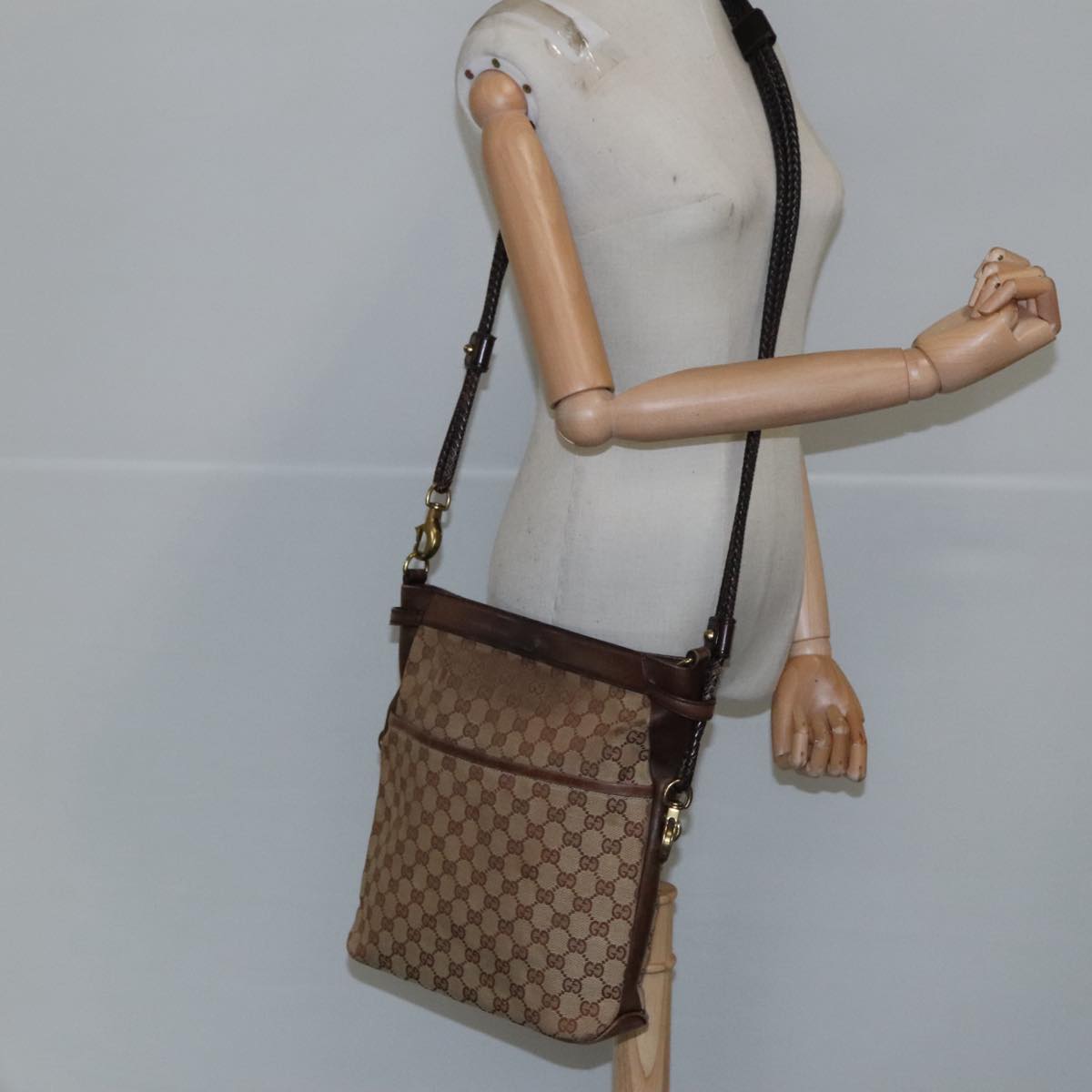 GUCCI GG Canvas Shoulder Bag Beige 109097 Auth 103594