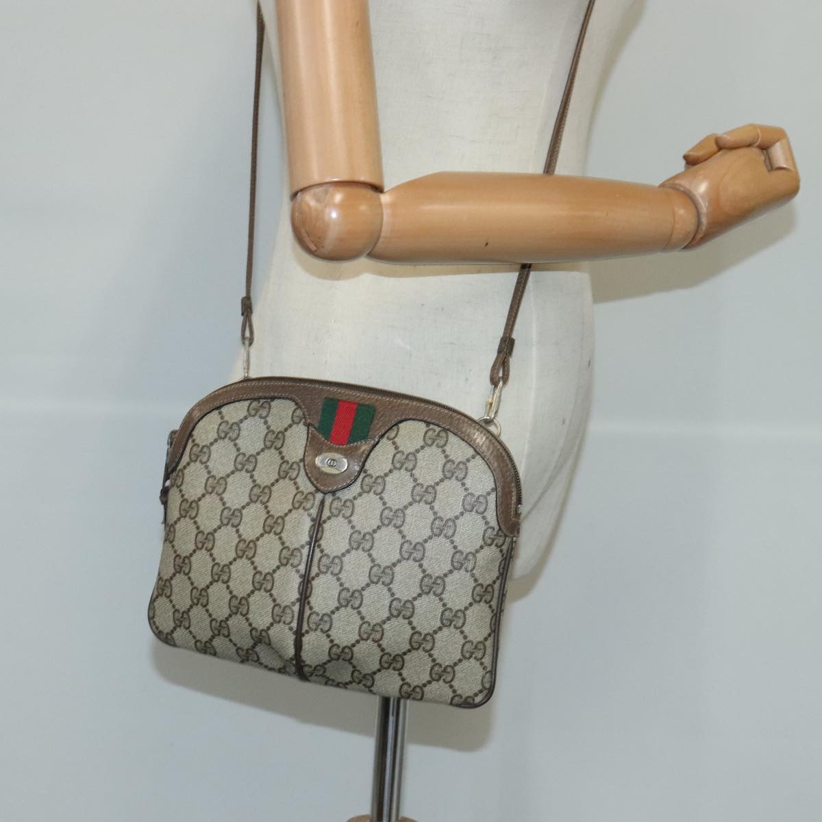 GUCCI GG Supreme Web Sherry Line Shoulder Bag PVC Beige 904 02 047 Auth 103635