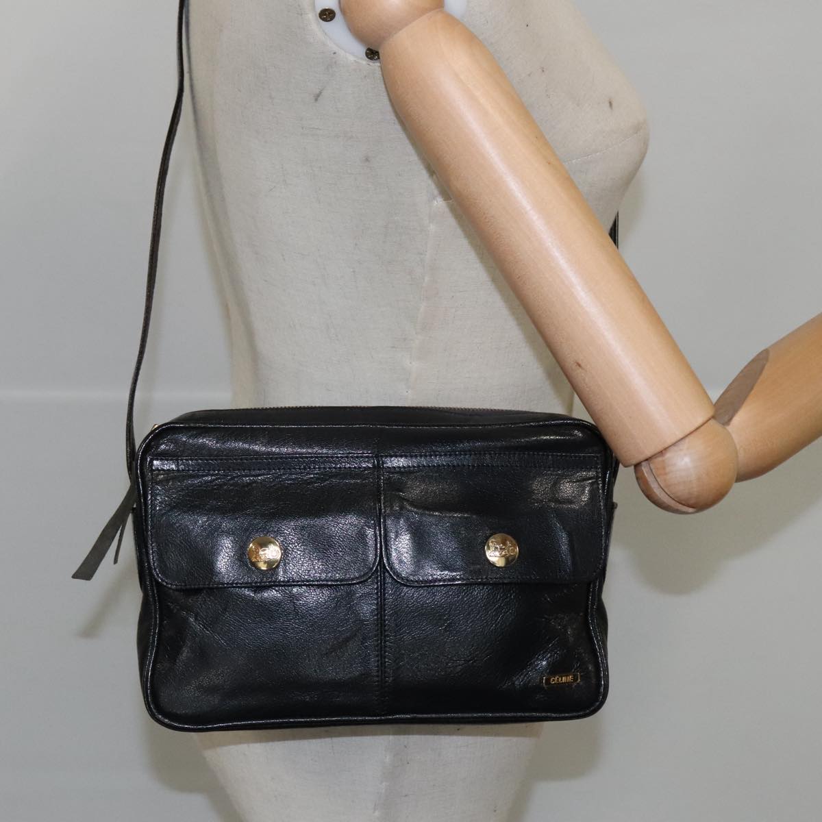 CELINE Shoulder Bag Leather Black Gold Auth 103691