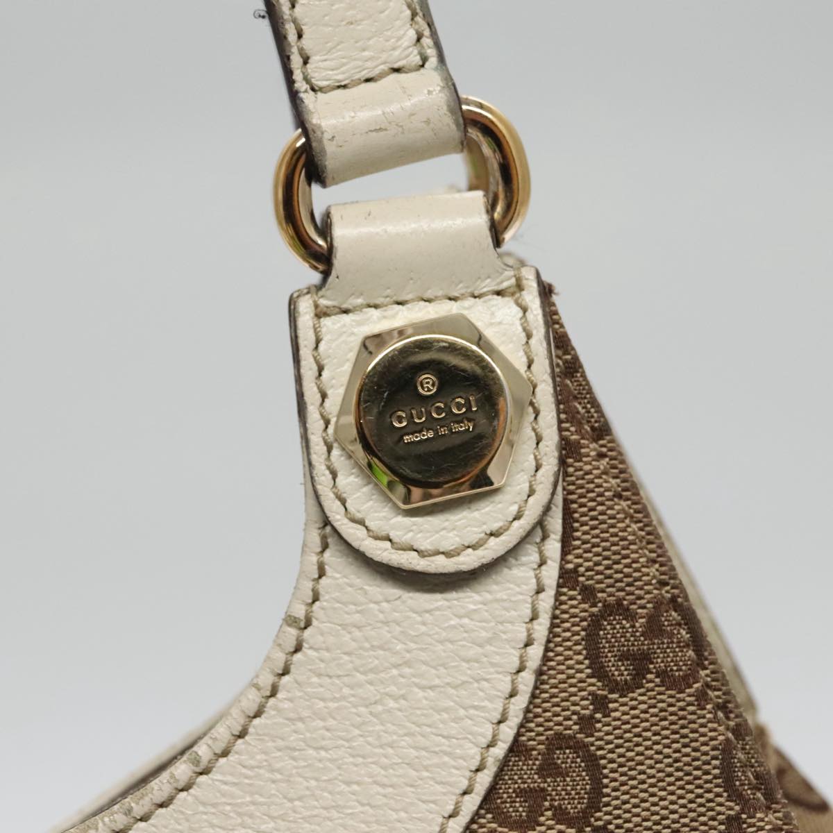 GUCCI GG Canvas Shoulder Bag Beige Gold 154982 Auth 103830