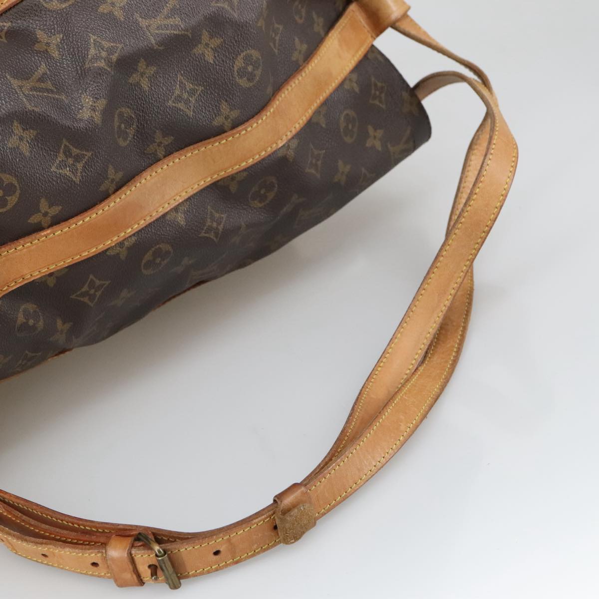 LOUIS VUITTON Monogram Randonnee GM Shoulder Bag M42244 LV Auth 103884