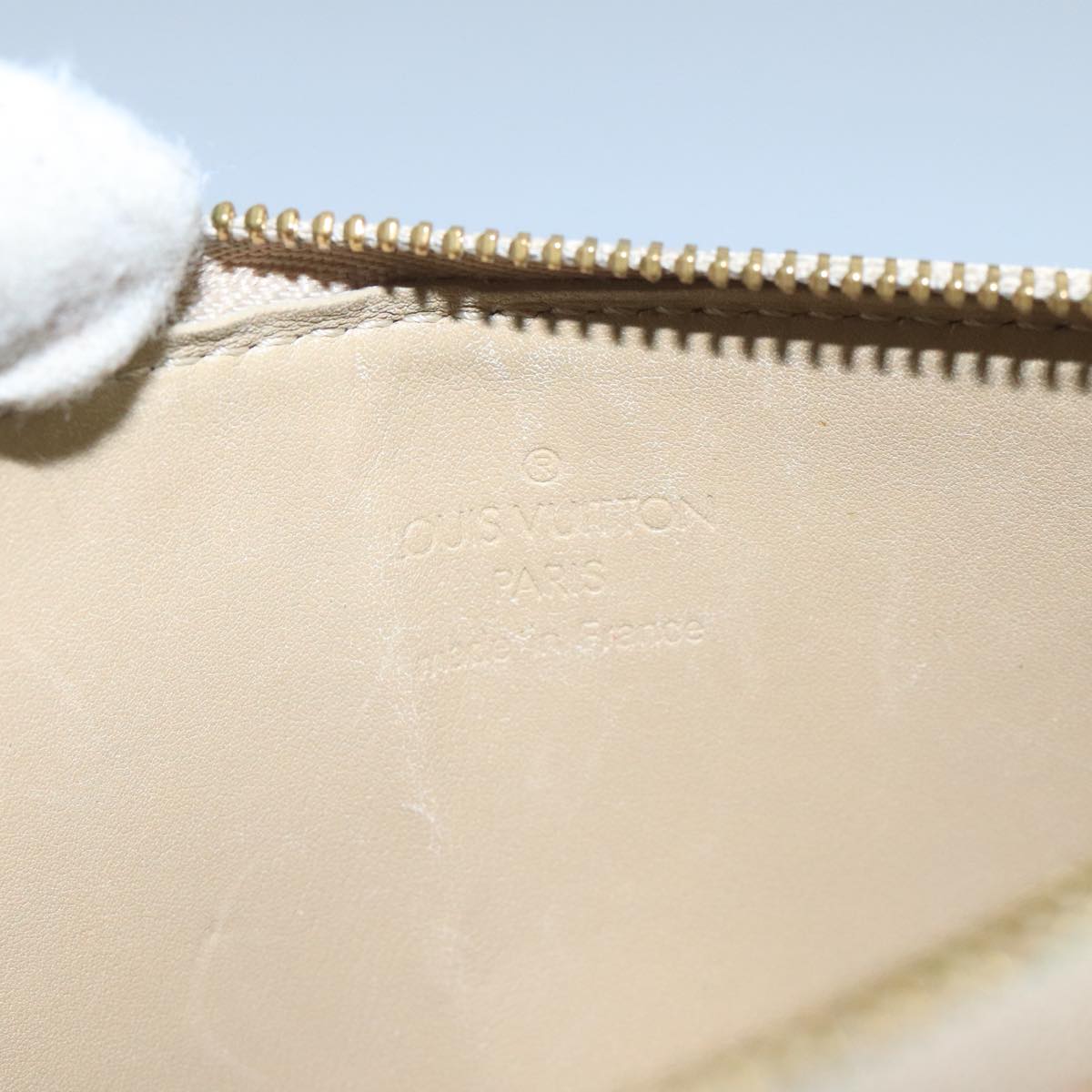 LOUIS VUITTON Monogram Vernis Lexington Accessory Pouch Beige M91010 Auth 104125