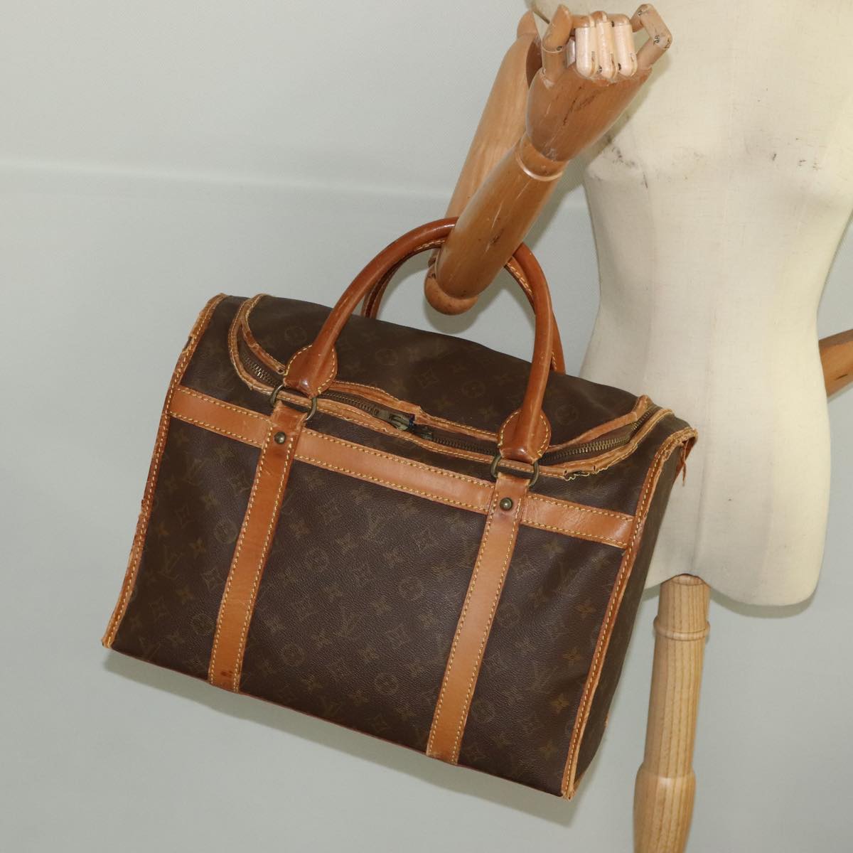 LOUIS VUITTON Monogram Sac Shan 40 Pet Carry Vintage M42024 LV Auth 104562