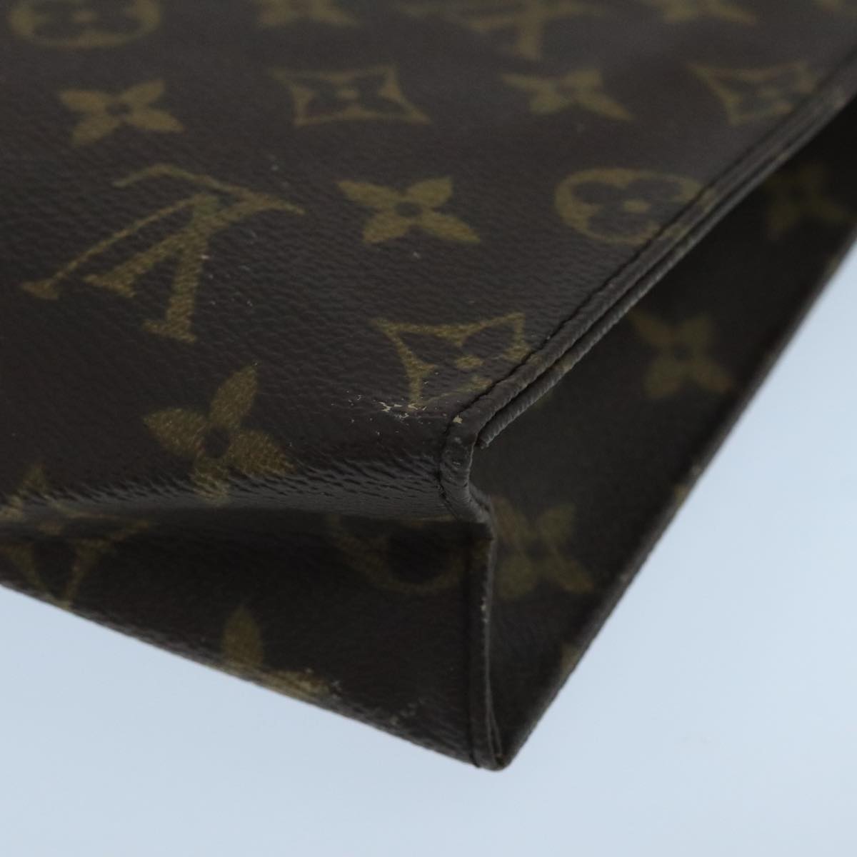 LOUIS VUITTON Monogram Poche Toilette 26 Pouch M47542 LV Auth 104638