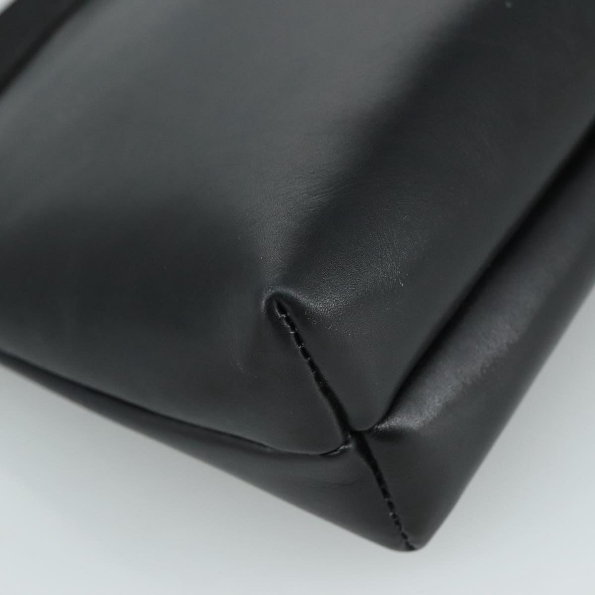 Salvatore Ferragamo Vala Shoulder Bag Leather Black Auth 104804