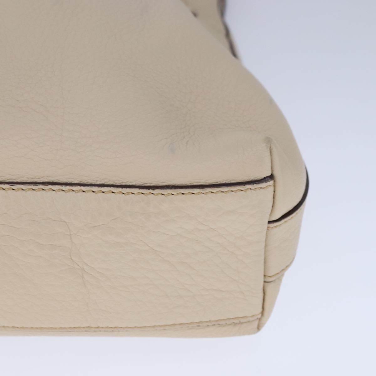 Salvatore Ferragamo Gancini Shoulder Bag Leather Beige Silver Auth 104818