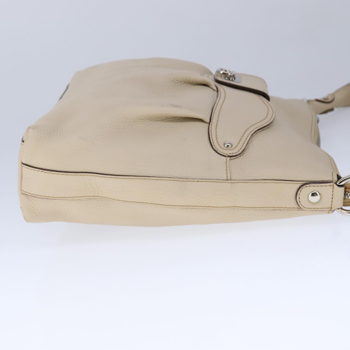 Salvatore Ferragamo Gancini Shoulder Bag Leather Beige Silver Auth 104818