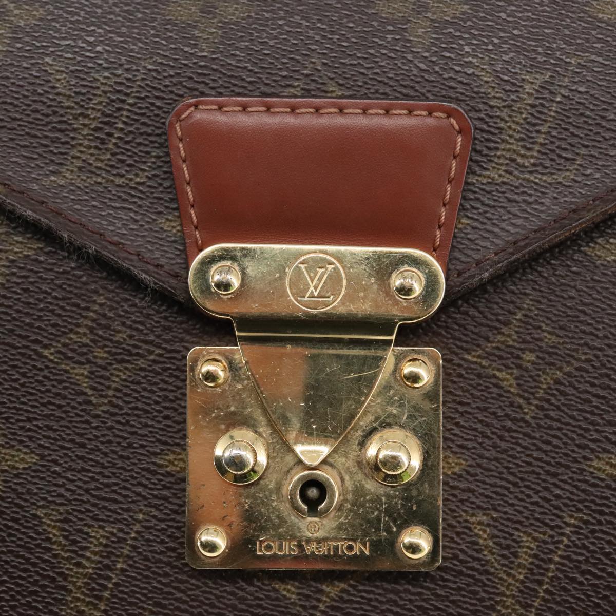 LOUIS VUITTON Monogram Porte Documents Bandouliere Bag M53338 LV Auth 105277