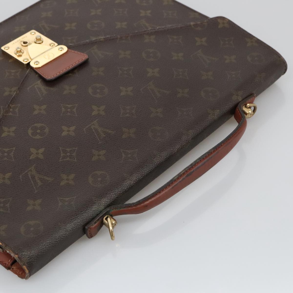 LOUIS VUITTON Monogram Porte Documents Bandouliere Bag M53338 LV Auth 105277