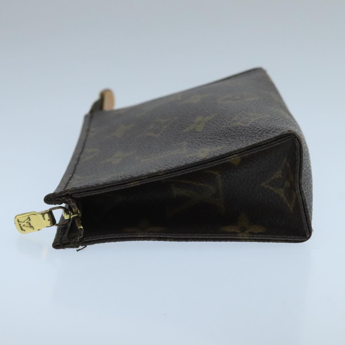 LOUIS VUITTON Monogram Poche Toilette 15 Pouch M47546 LV Auth 105340