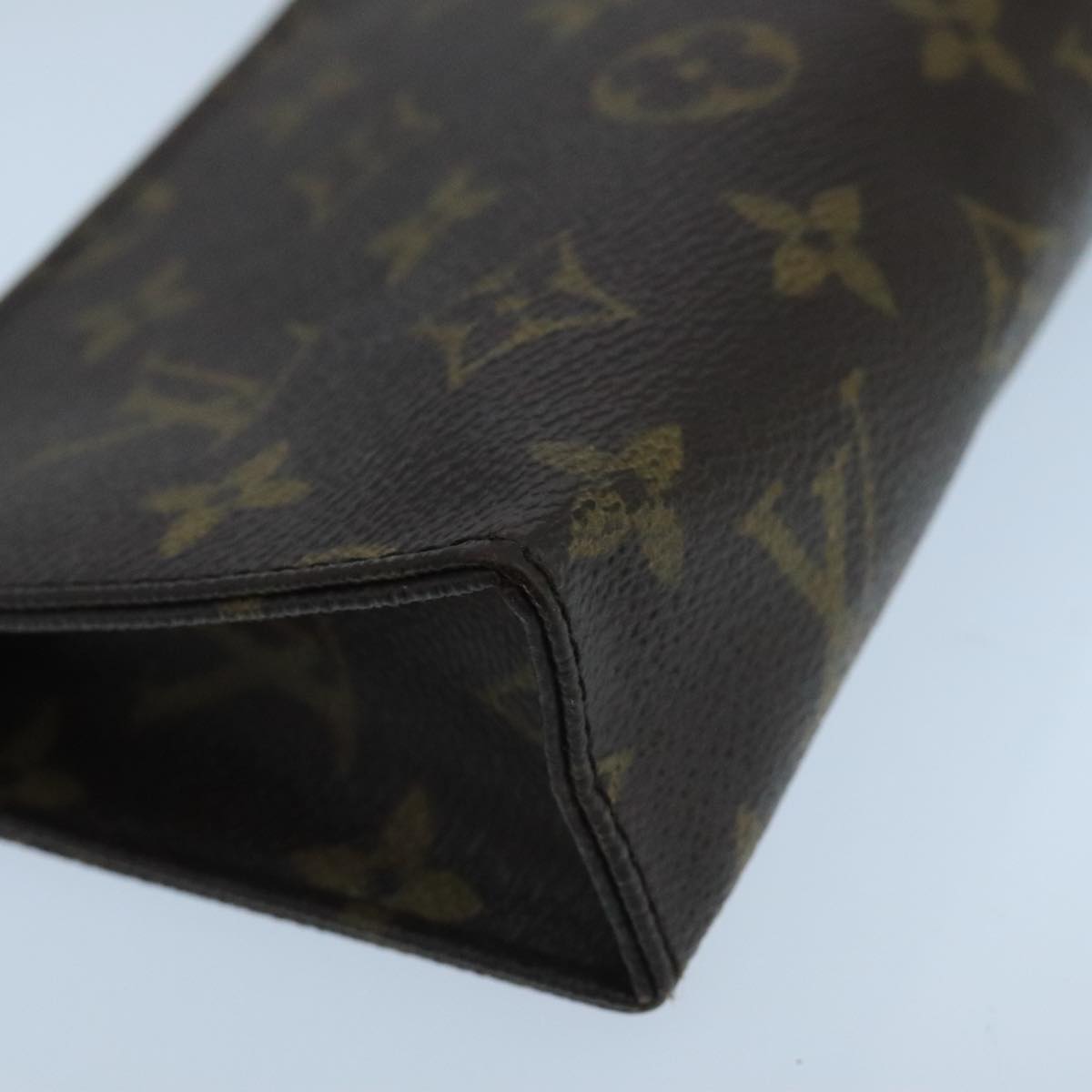 LOUIS VUITTON Monogram Poche Toilette 15 Pouch M47546 LV Auth 105340