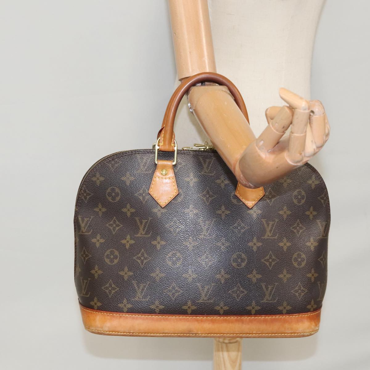 LOUIS VUITTON Monogram Alma Hand Bag M51130 LV Auth 105390