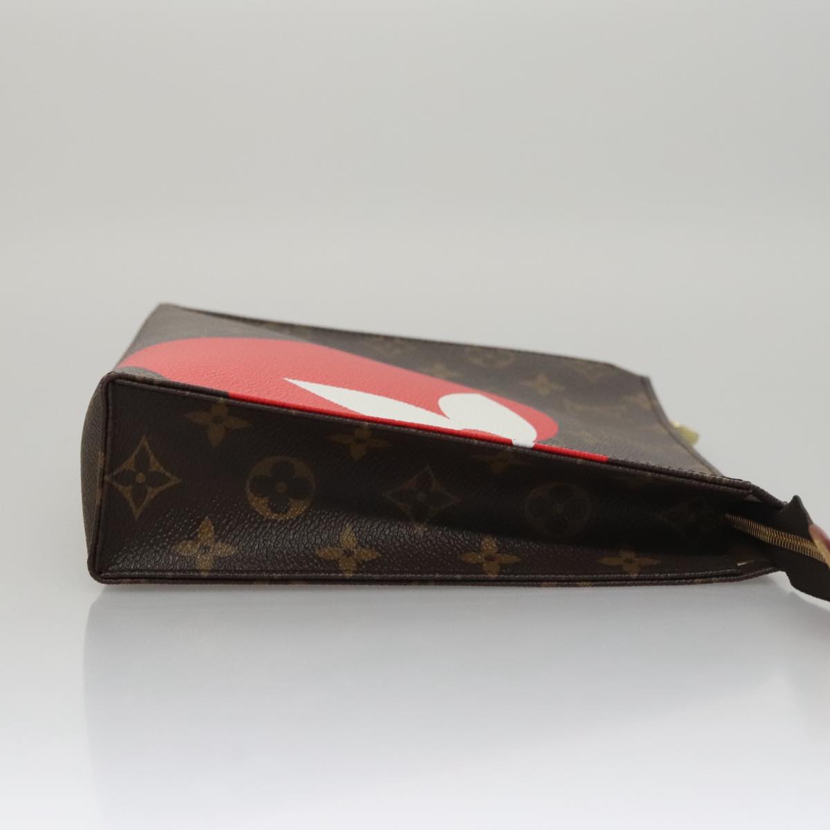 LOUIS VUITTON Monogram Game On Poche Toilette 26 Pouch M80282 LV Auth 105528S