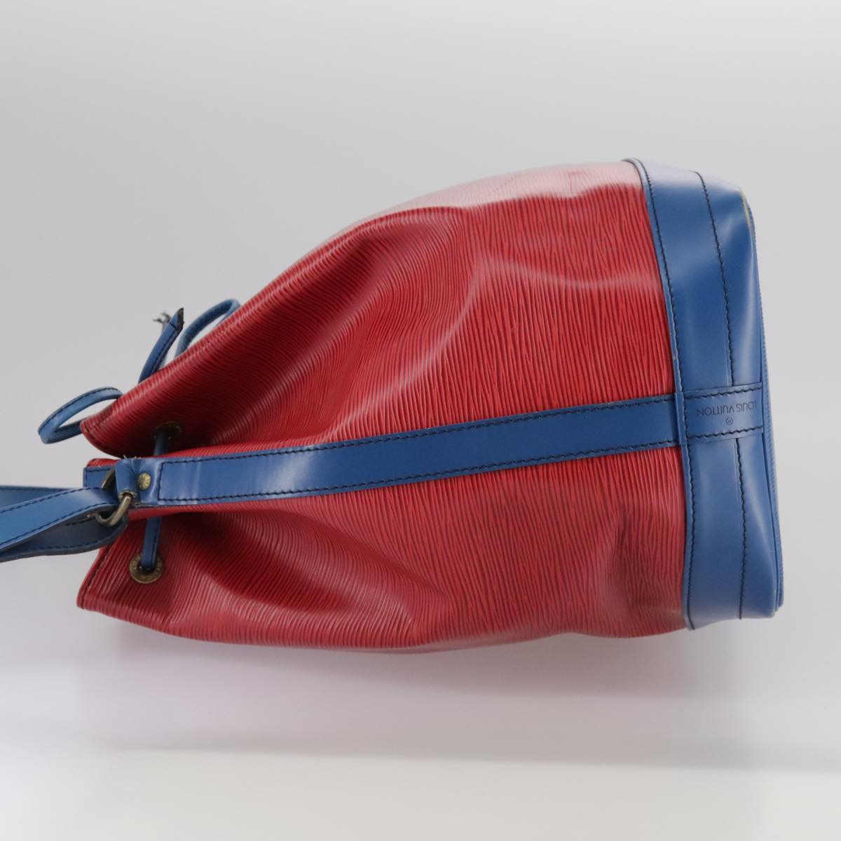 LOUIS VUITTON Epi Noe Shoulder Bag Bicolor Red Blue M44084 LV Auth 105531