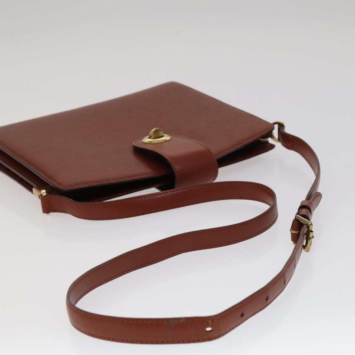 LOUIS VUITTON Epi Capuchin Shoulder Bag Brown M52343 LV Auth 105707