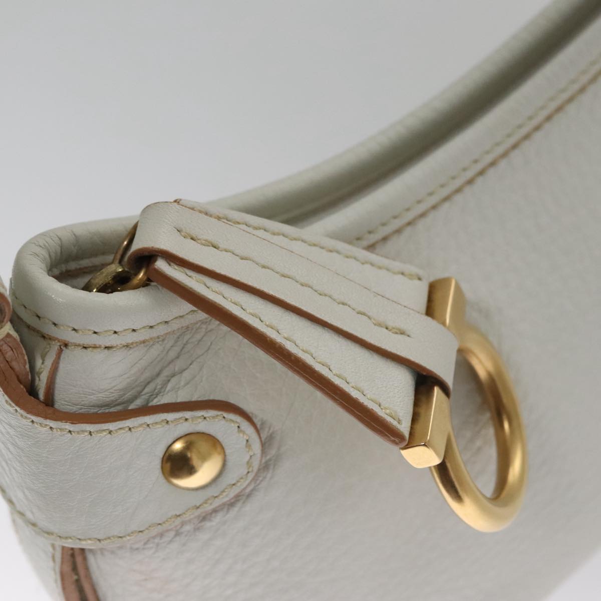 Salvatore Ferragamo Shoulder Bag Leather White Auth 105780V