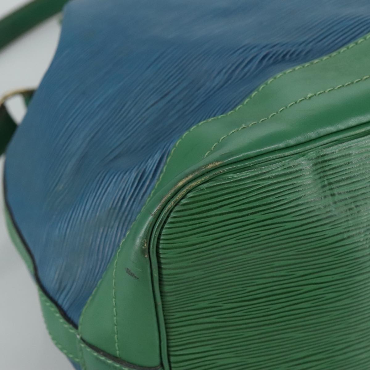 LOUIS VUITTON Epi Noe Shoulder Bag Bicolor Green Blue M44044 LV Auth 105832
