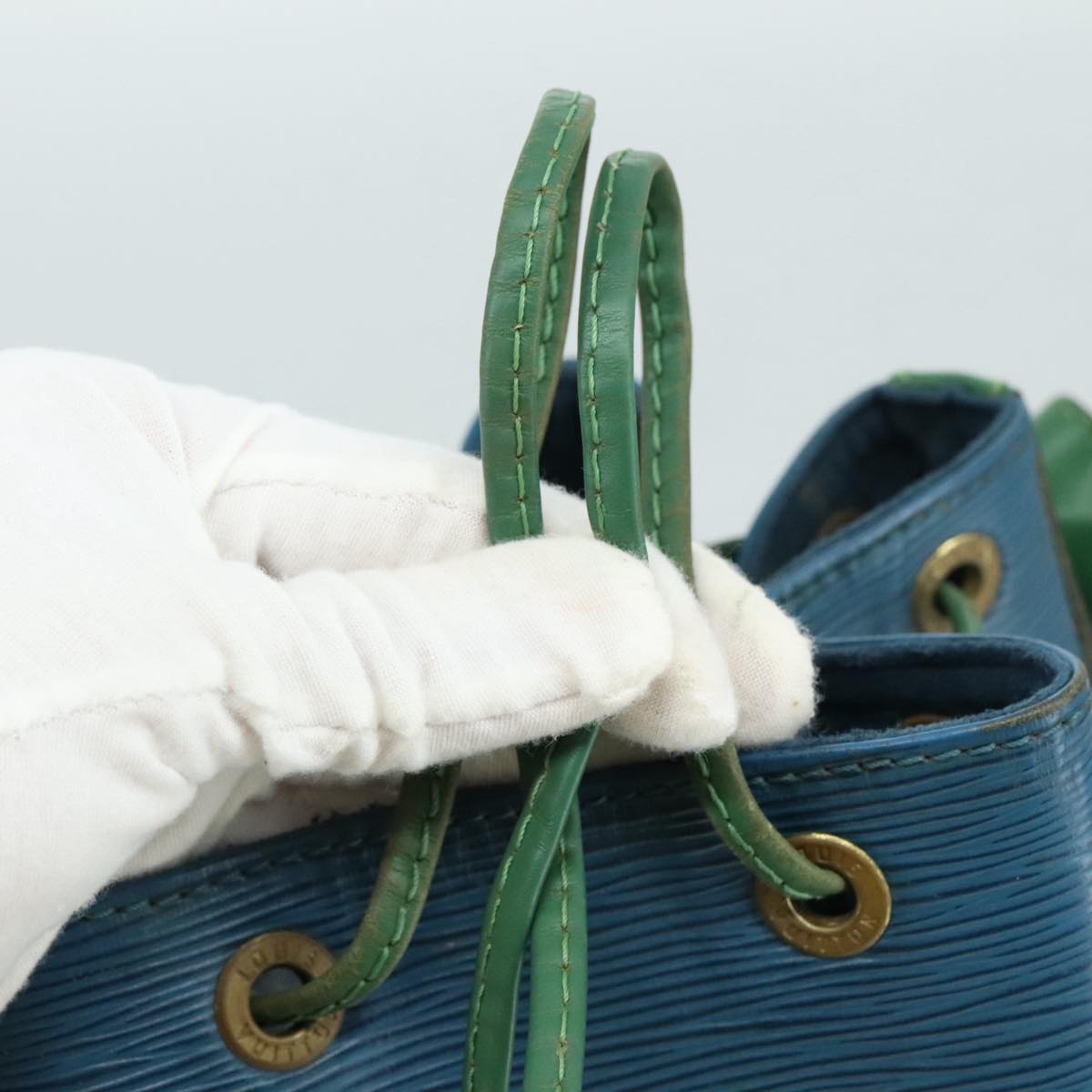 LOUIS VUITTON Epi Noe Shoulder Bag Bicolor Green Blue M44044 LV Auth 105832