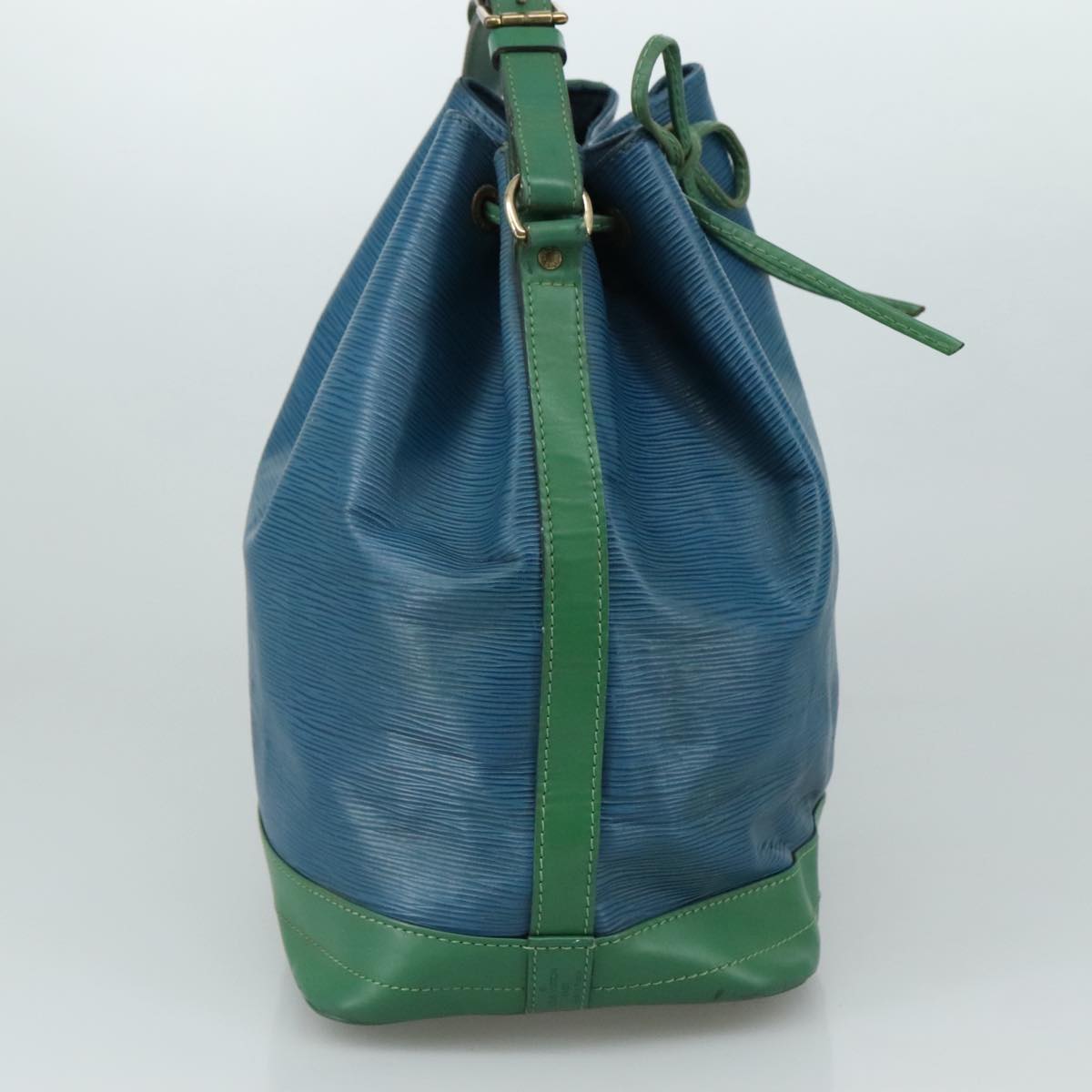 LOUIS VUITTON Epi Noe Shoulder Bag Bicolor Green Blue M44044 LV Auth 105832