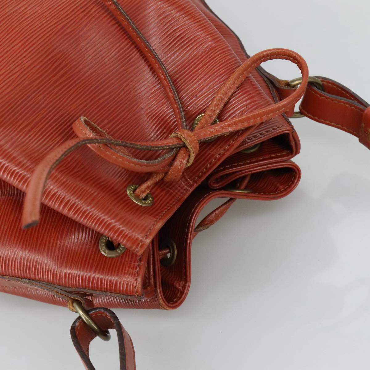LOUIS VUITTON Epi Noe Shoulder Bag Brown M44028 LV Auth 105871