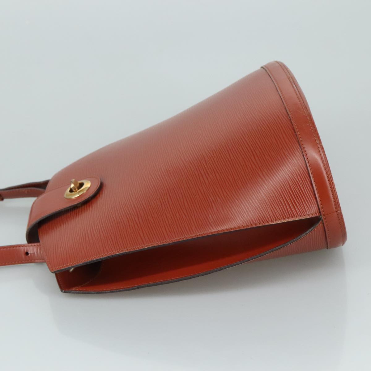 LOUIS VUITTON Epi Cluny Shoulder Bag Brown M52253 LV Auth 105898