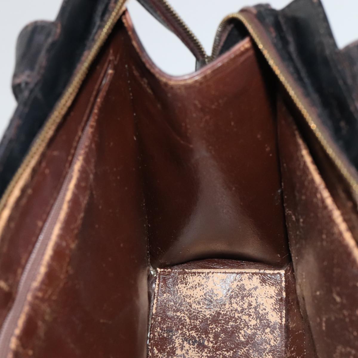 CHANEL Matelasse Shoulder Bag Leather Black CC Auth 105958