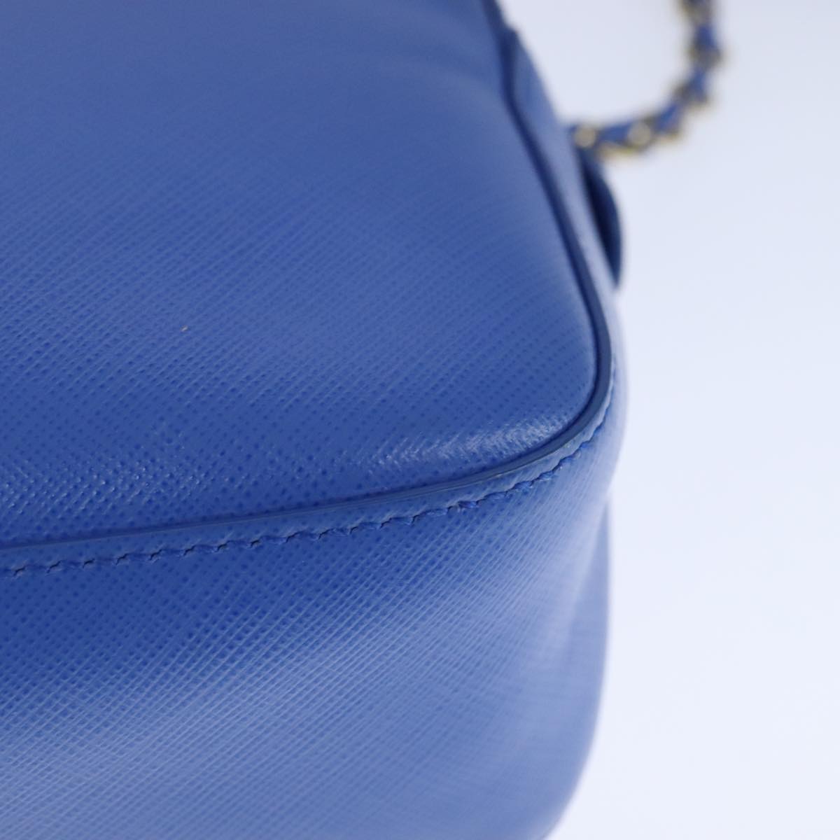 Salvatore Ferragamo Vala Chain Shoulder Bag Leather Blue Gold Auth 106166