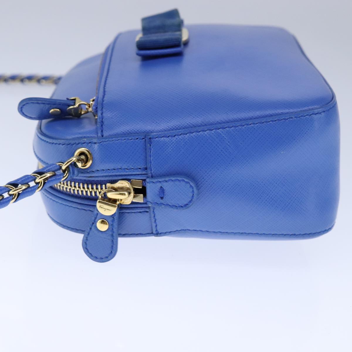 Salvatore Ferragamo Vala Chain Shoulder Bag Leather Blue Gold Auth 106166