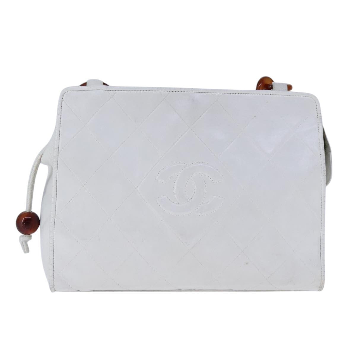 CHANEL Matelasse Shoulder Bag Leather White CC Auth 106385