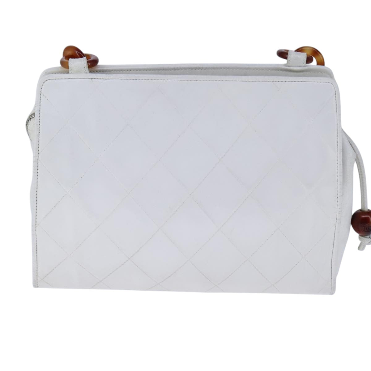 CHANEL Matelasse Shoulder Bag Leather White CC Auth 106385