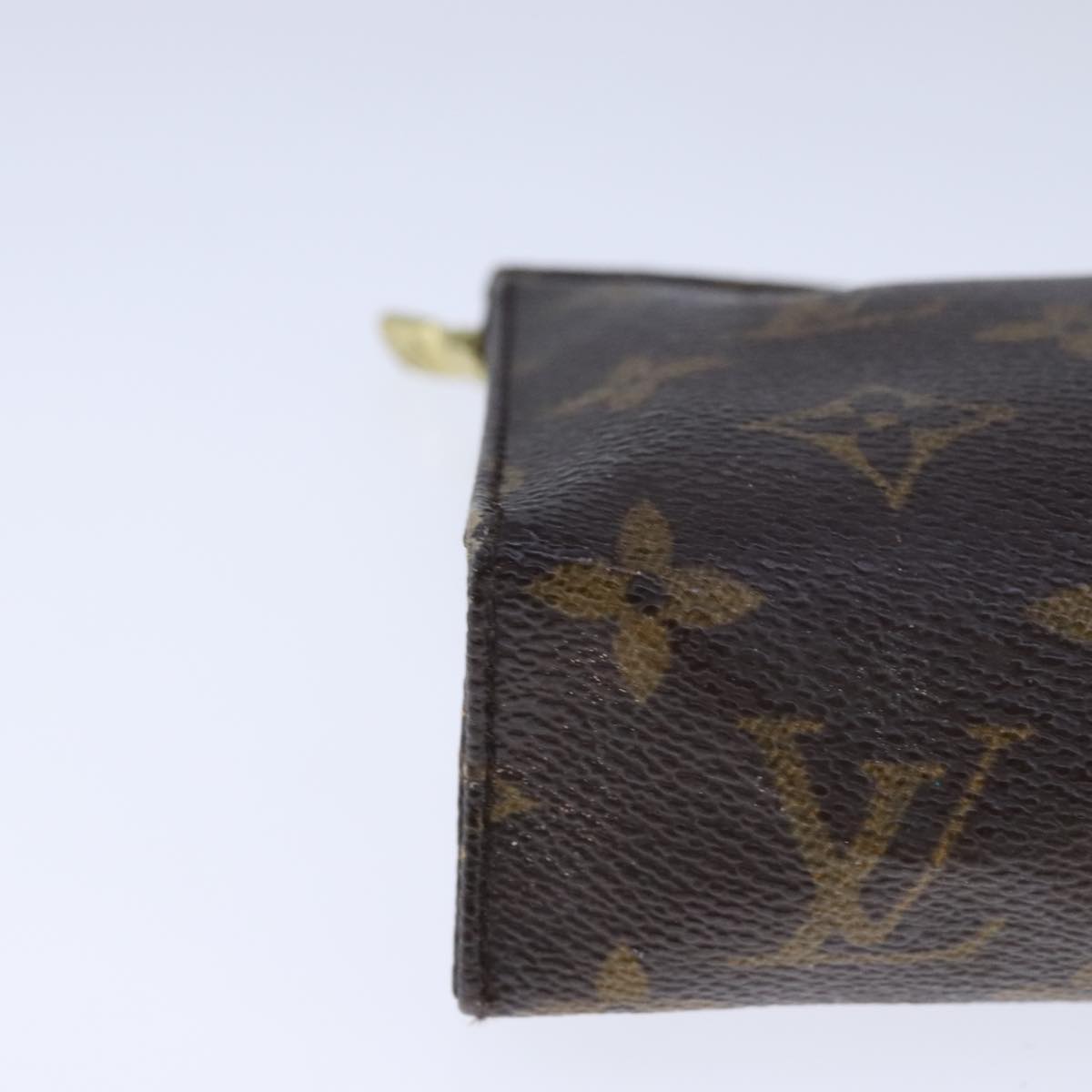 LOUIS VUITTON Monogram Poche Toilette 15 Pouch M47546 LV Auth 106486