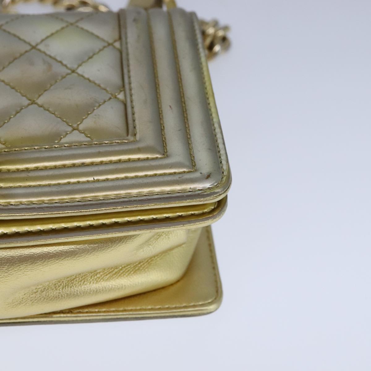 CHANEL Matelasse Chain Boy Chanel Shoulder Bag Patent Gold CC Auth 106721A