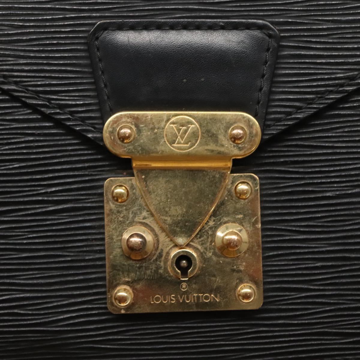 LOUIS VUITTON Epi Serie Dragonne Clutch Bag Black Noir M52612 LV Auth 106784