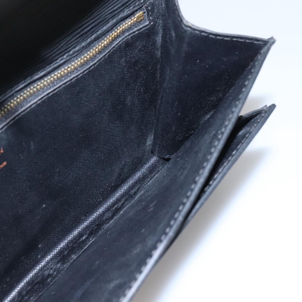 LOUIS VUITTON Epi Serie Dragonne Clutch Bag Black Noir M52612 LV Auth 106784