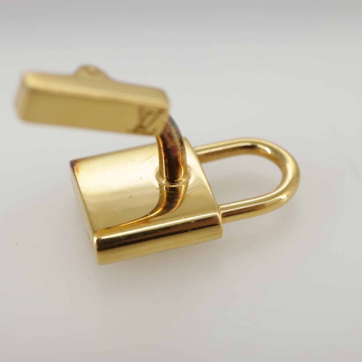 LOUIS VUITTON Bouton De Manchette Cuffs Ag925 Gold LV Auth 107014