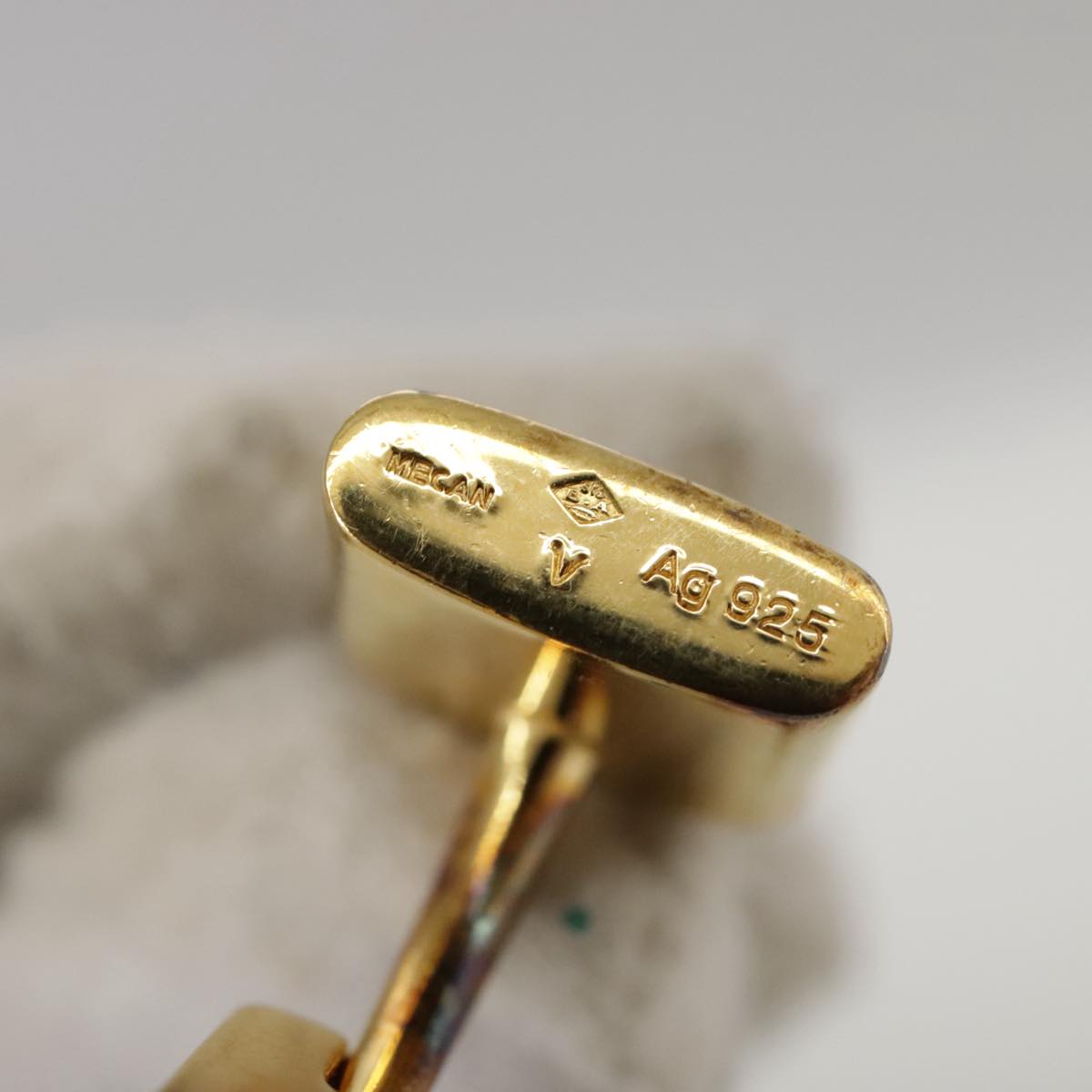 LOUIS VUITTON Bouton De Manchette Cuffs Ag925 Gold LV Auth 107014