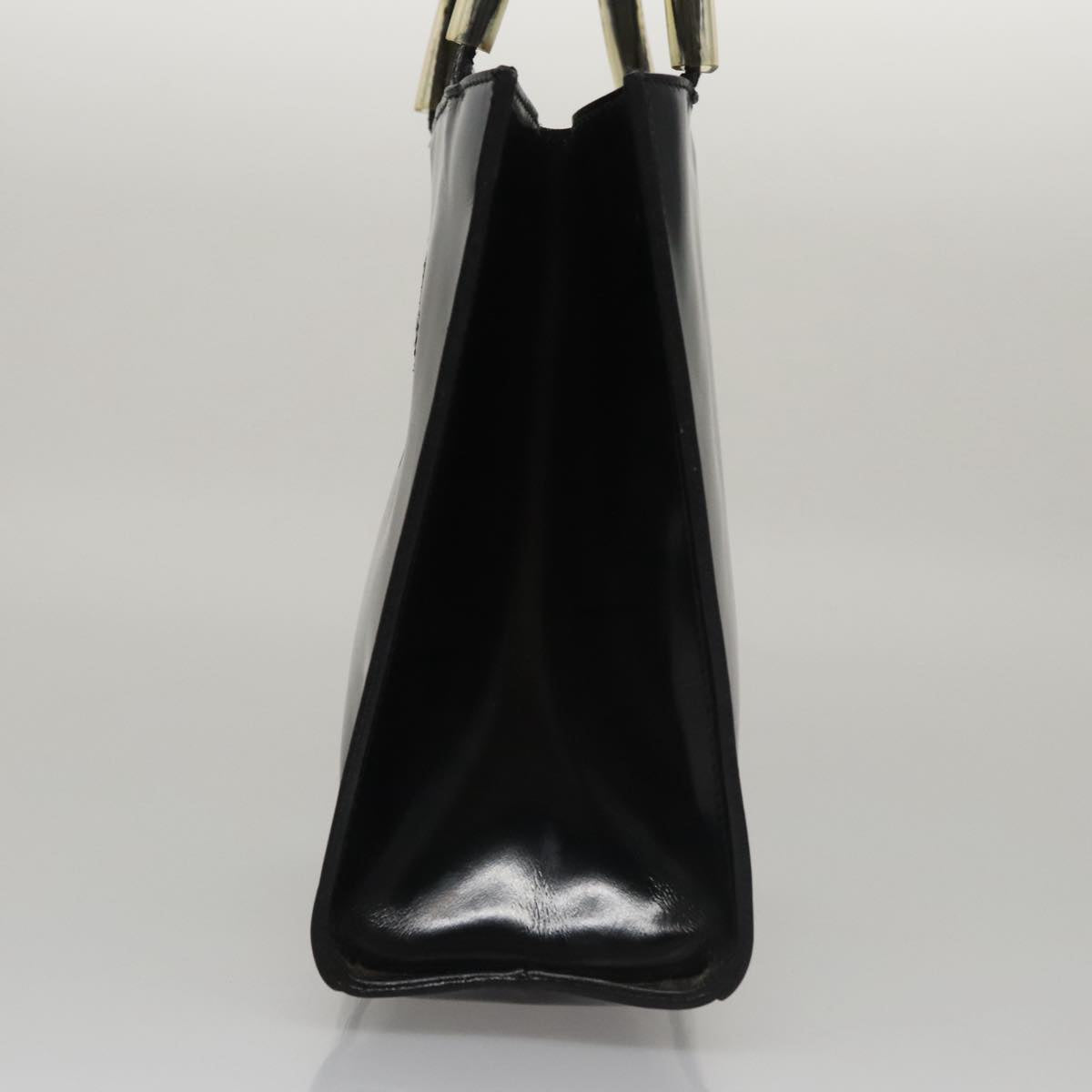 Salvatore Ferragamo Hand Bag Enamel Black Auth 107226