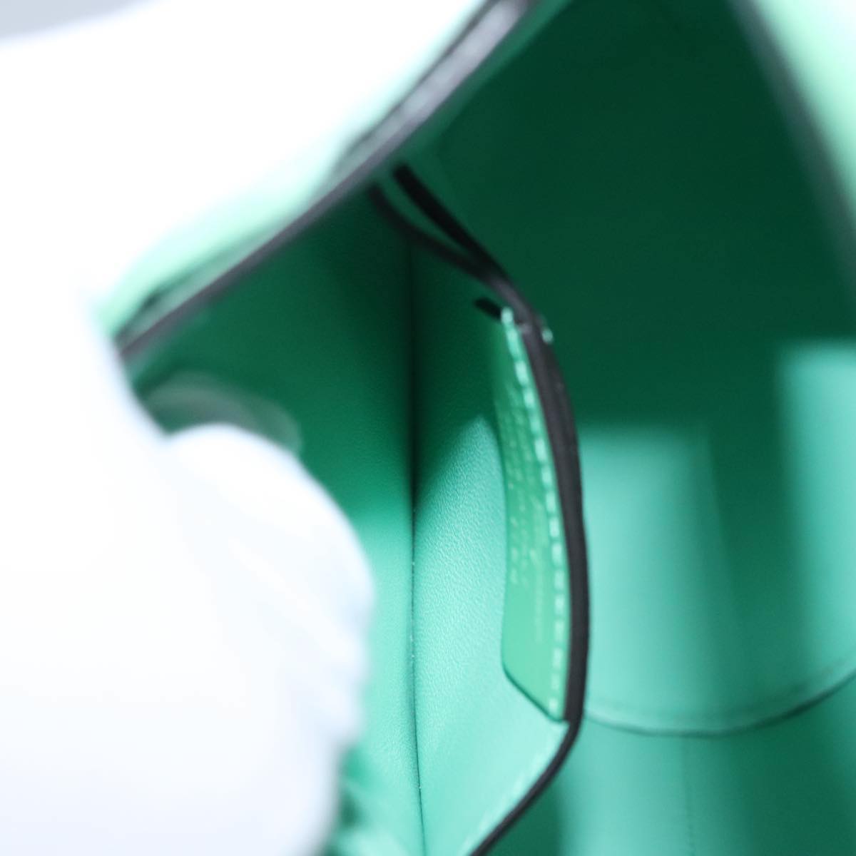 Salvatore Ferragamo Gancini Shoulder Bag Leather Green Silver Auth 107228AV