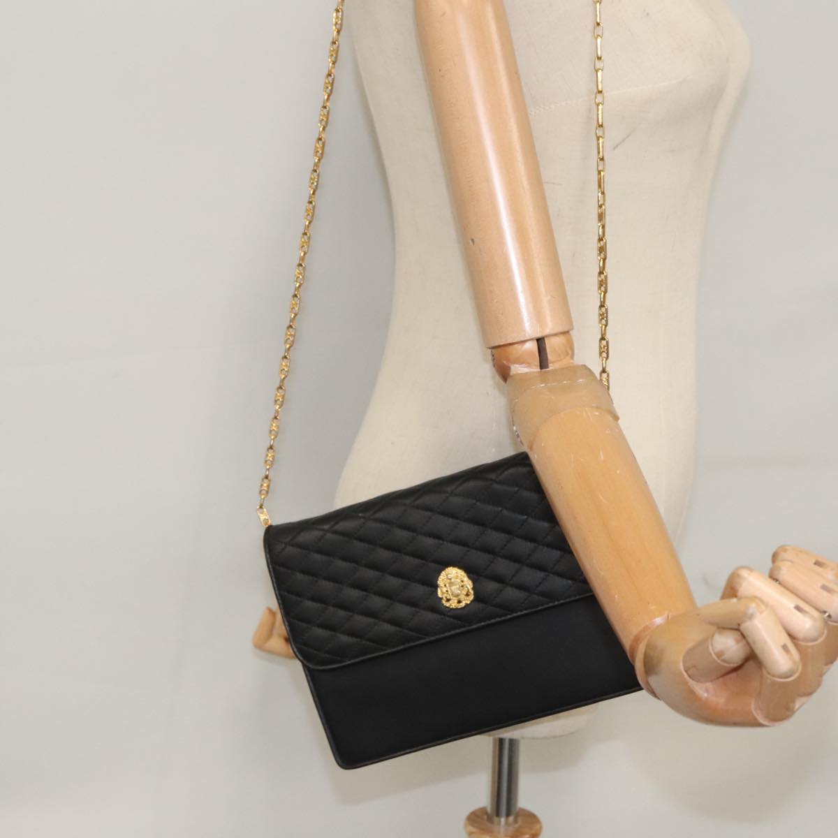 CELINE Chain Shoulder Bag Leather Black Gold Auth 107711V