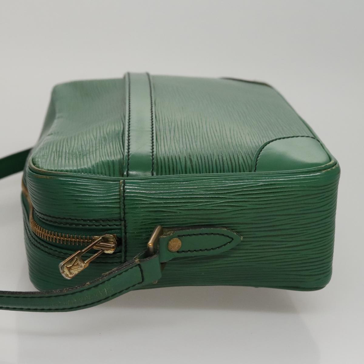 LOUIS VUITTON Epi Trocadero 27 Shoulder Bag Green M52314 LV Auth 107754