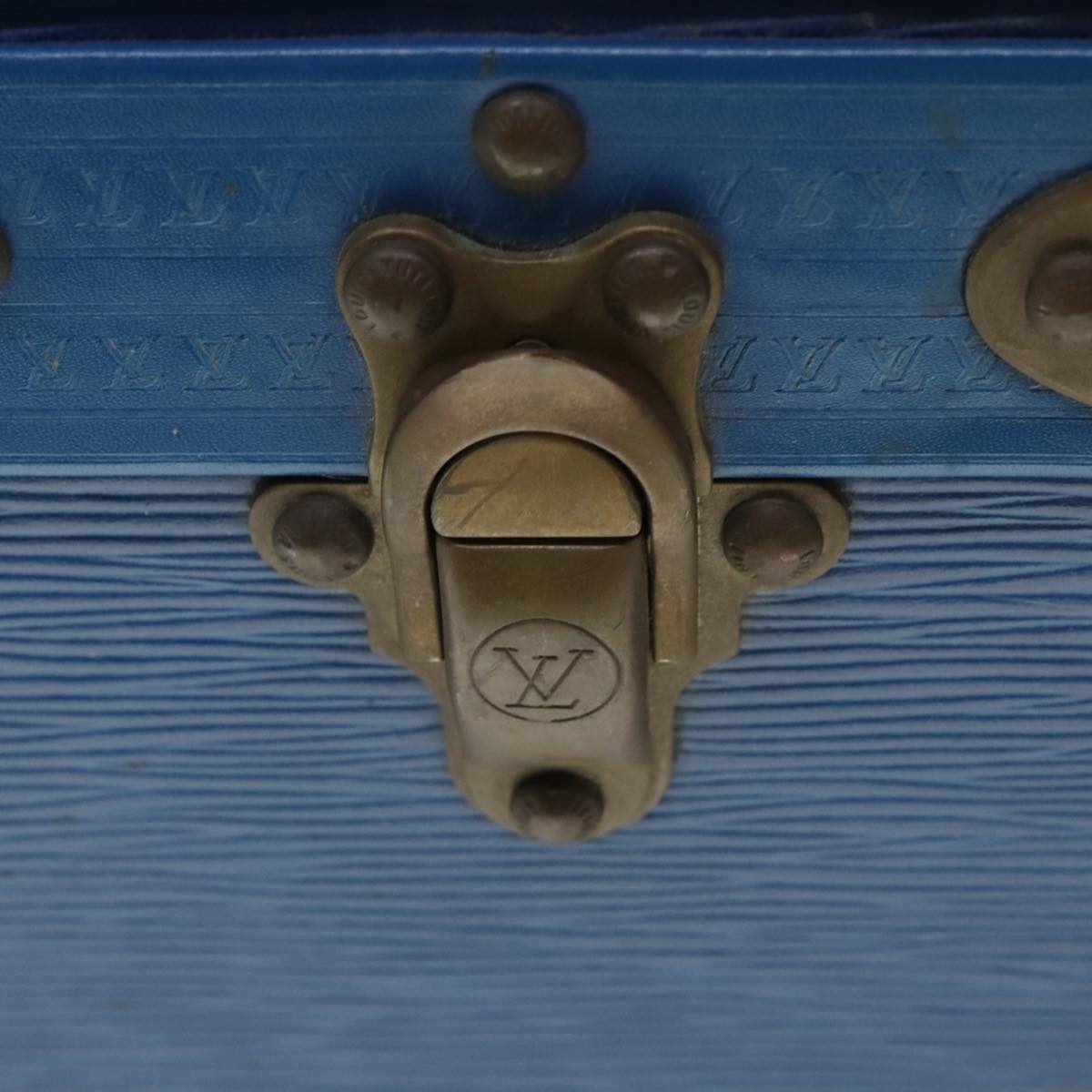 LOUIS VUITTON Epi Alzer 65 Trunk Blue LV Auth 107772A