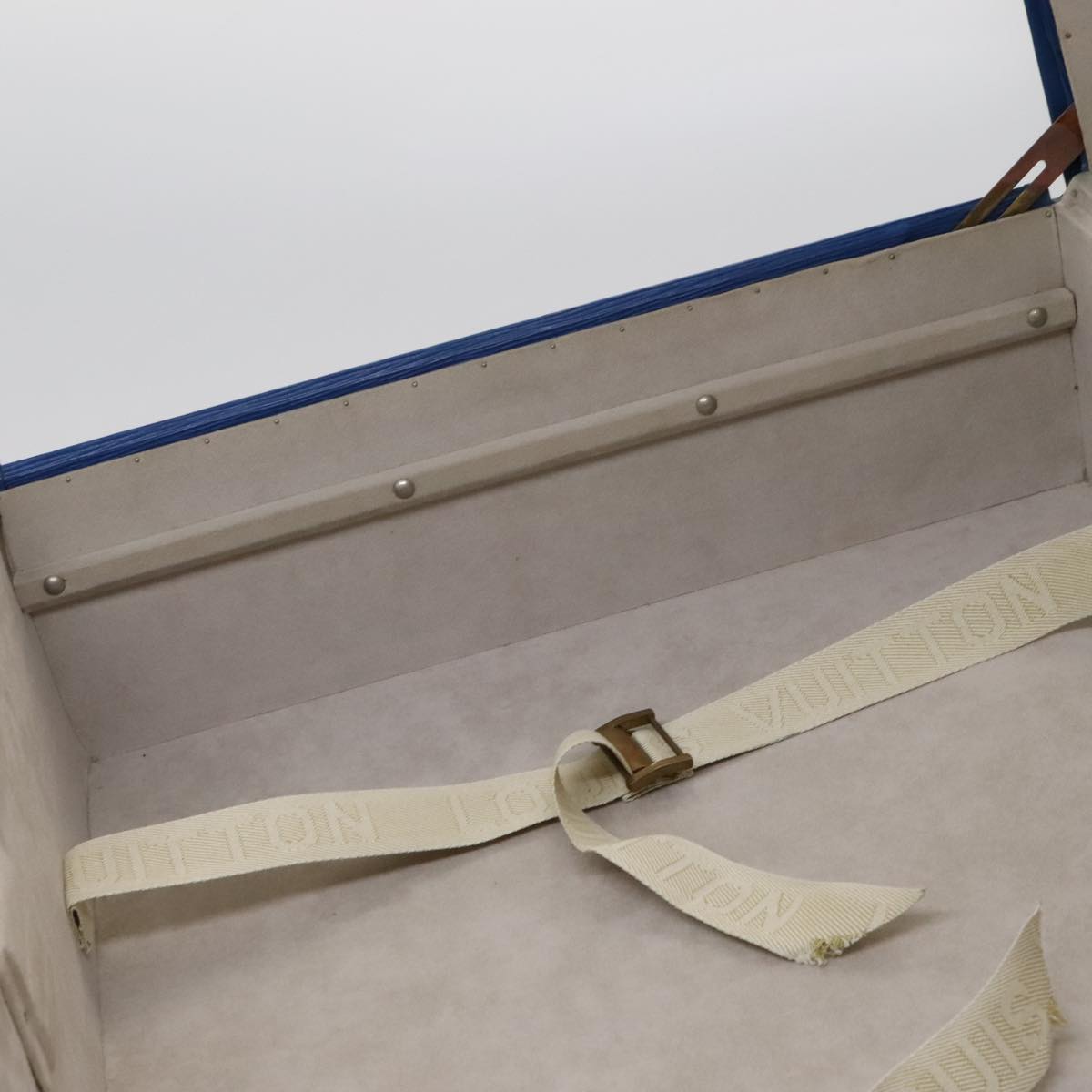 LOUIS VUITTON Epi Alzer 65 Trunk Blue LV Auth 107772A