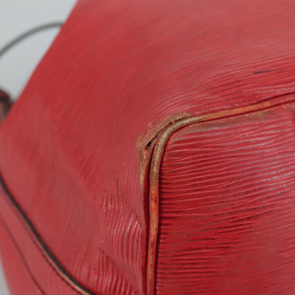 LOUIS VUITTON Epi Petit Noe Shoulder Bag Red M44107 LV Auth 107893