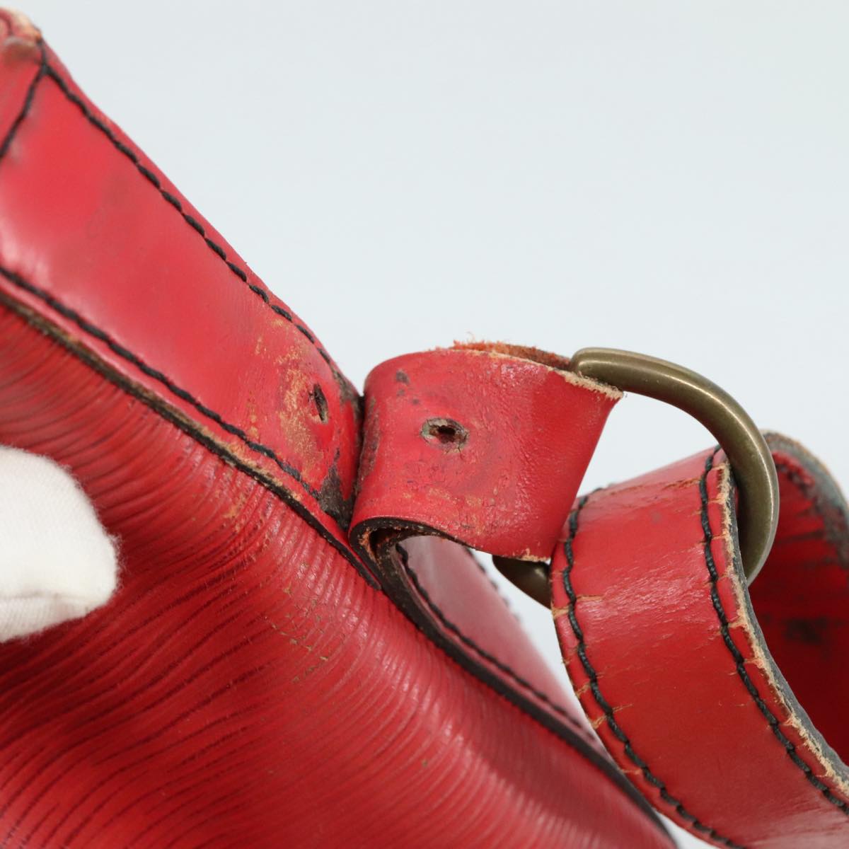 LOUIS VUITTON Epi Petit Noe Shoulder Bag Red M44107 LV Auth 107893